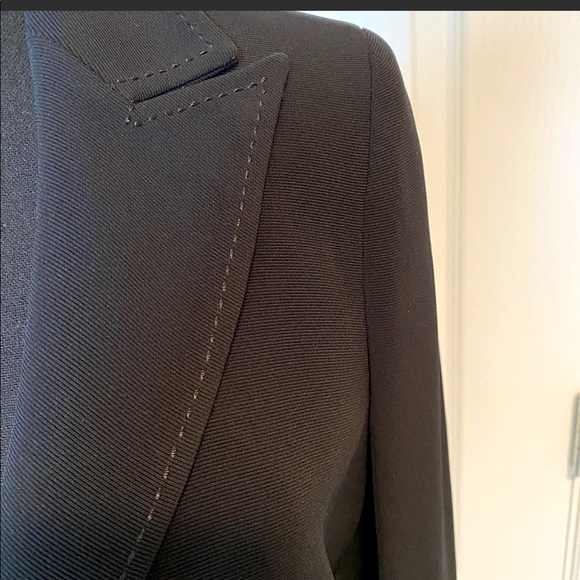 Beautiful High End ladies Coat by Planet - Picture 2 of 12